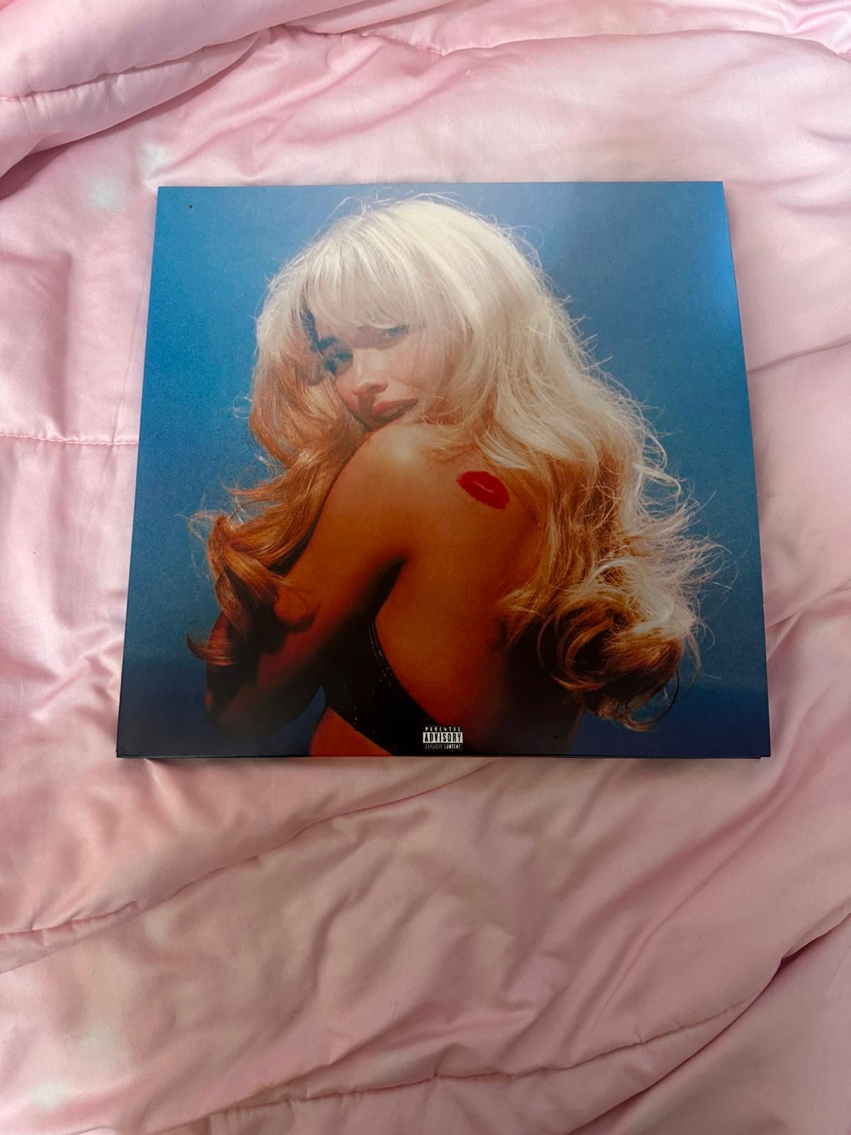 Short n' Sweet (Deluxe) by Sabrina Carpenter album cover